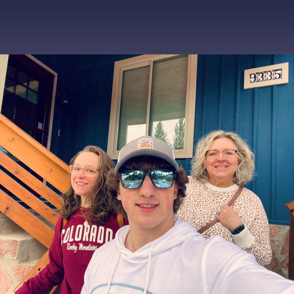 Meet your Posher, Lisa